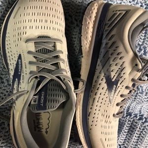 Men’s Brooks Ghost 13 size 9.5 wore once